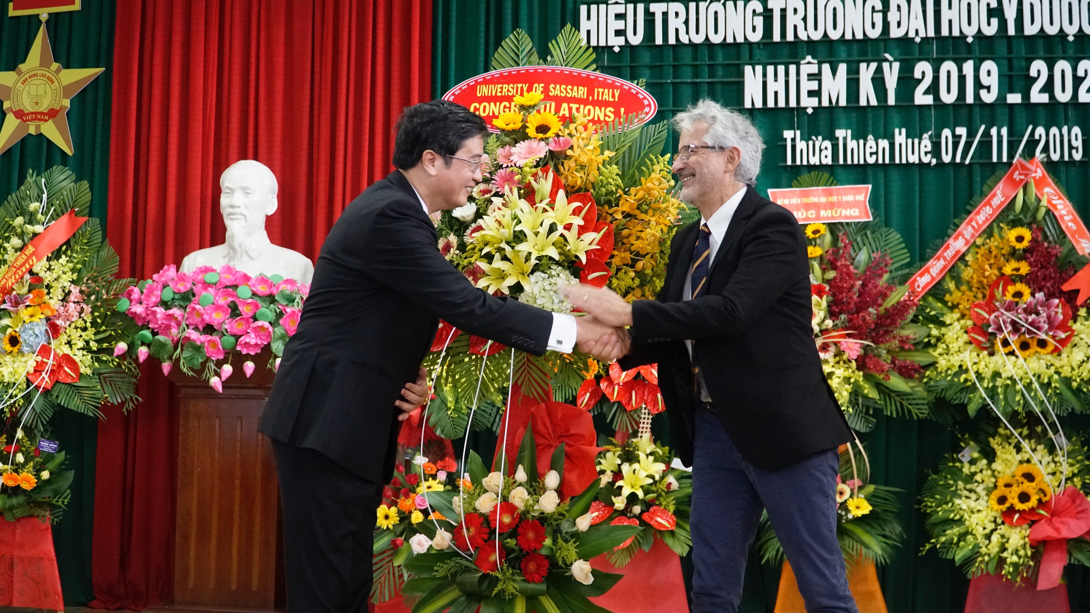 The decision on appointing the Rector of Hue University of Medicine and Pharmacy for the tenure 2019-2024 announced