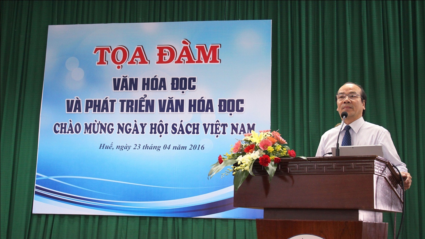 Hoạt động chào mừng ngày Hội sách Việt Nam lần thứ 3 tại trường Đại học Y Dược Huế