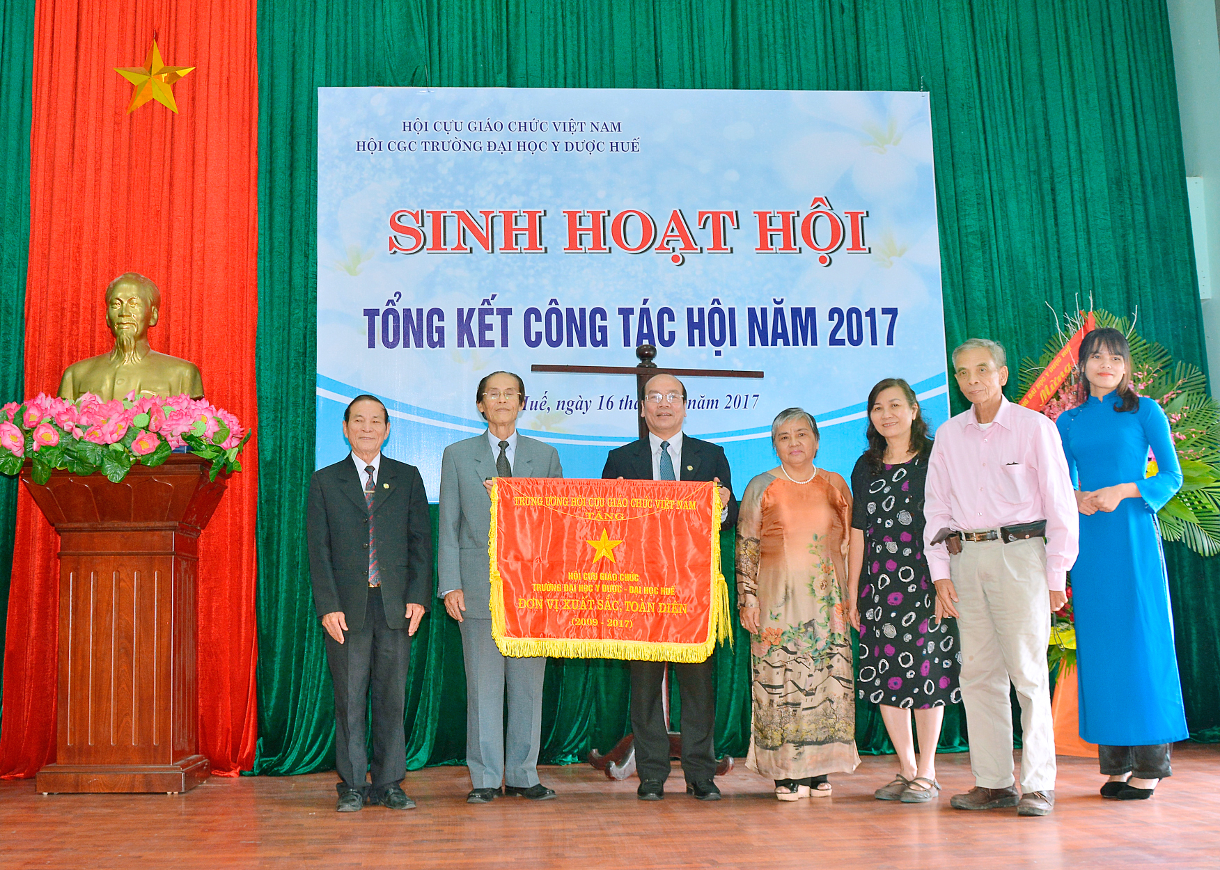 Sinh hoạt Hội cựu giáo chức: Tổng kết công tác Hội năm 2017.