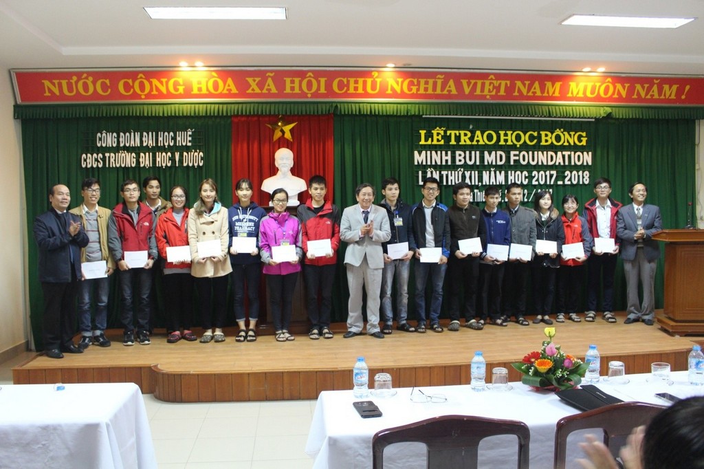 Công đoàn cơ sở Trường Đại học Y Dược Huế tổ chức lễ trao học bổng Minh Bui Foundation lần thứ 12 cho sinh viên