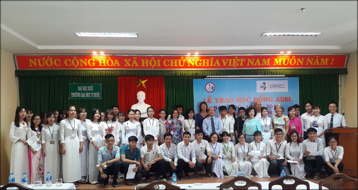 45 sinh viên được trao học bổng ADM năm học 2017-2018