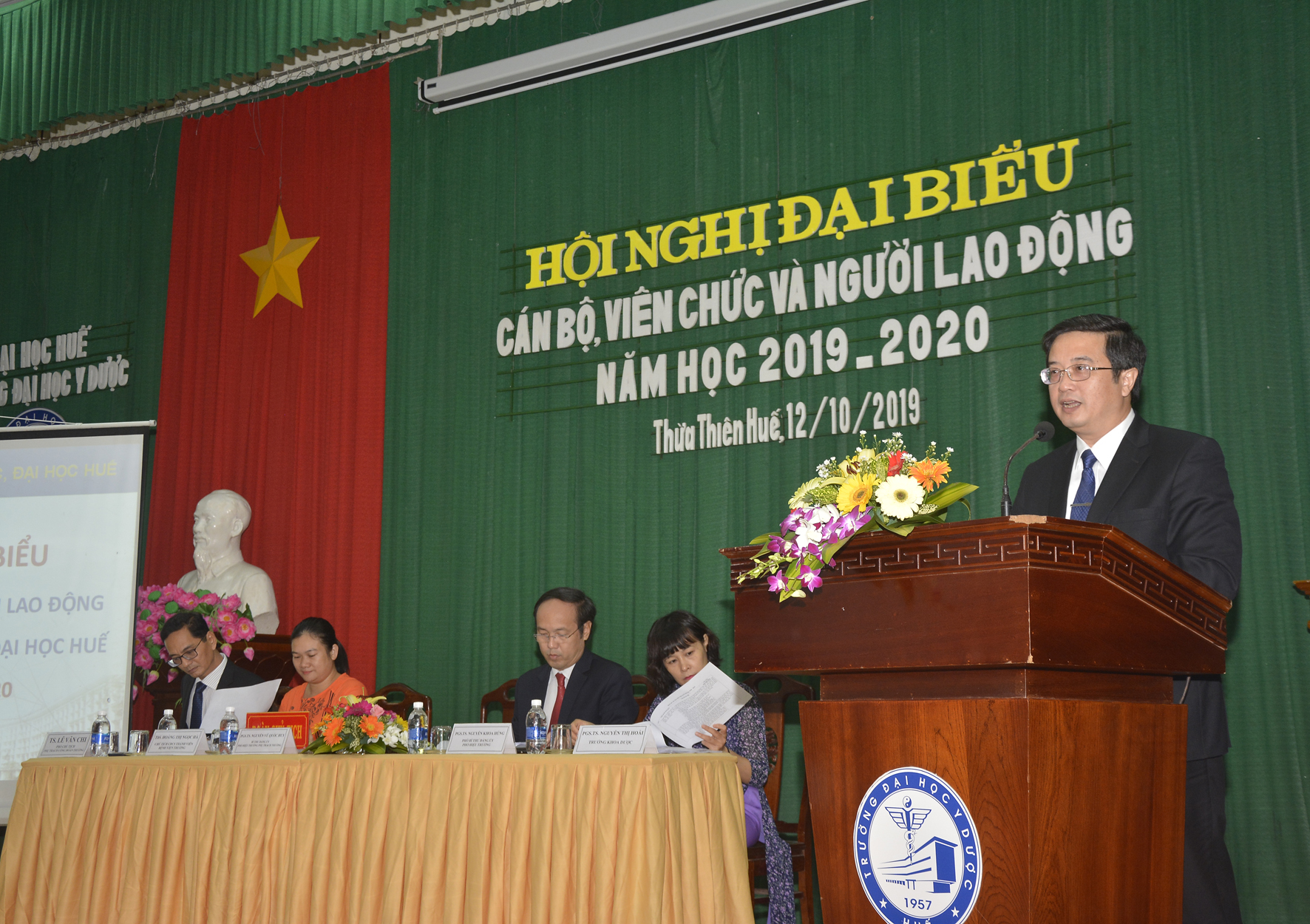 Hội nghị đại biểu cán bộ, viên chức, người lao động Trường Đại học Y Dược Huế năm học 2019-2020