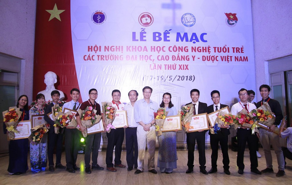 Trường Đại học Y Dược Huế đạt thành tích cao tại Hội nghị khoa học công nghệ tuổi trẻ các trường Đại học, Cao đẳng Y Dược Việt Nam lần 19.