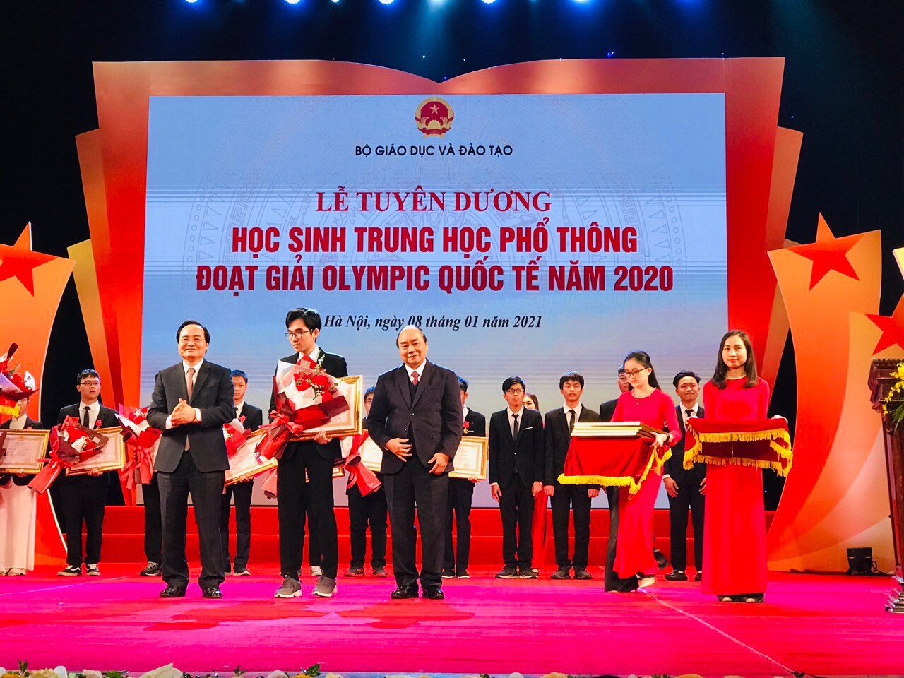 Sinh viên Hồ Việt Đức – Ngành Y khoa được tuyên dương đạt thành xuất sắc trong kỳ thi Olympic quốc tế năm 2020