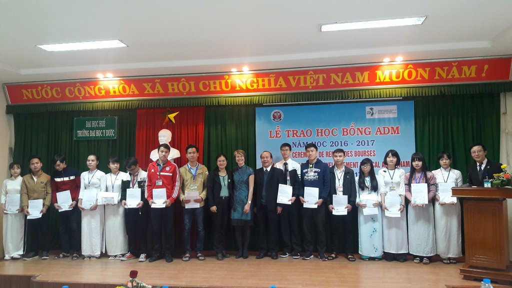 Lễ trao học bổng ADM năm học 2016-2017