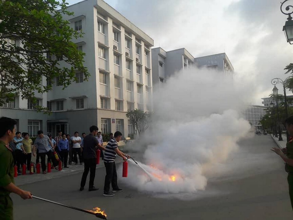 Tập huấn nghiệp vụ phòng cháy chữa cháy 2018