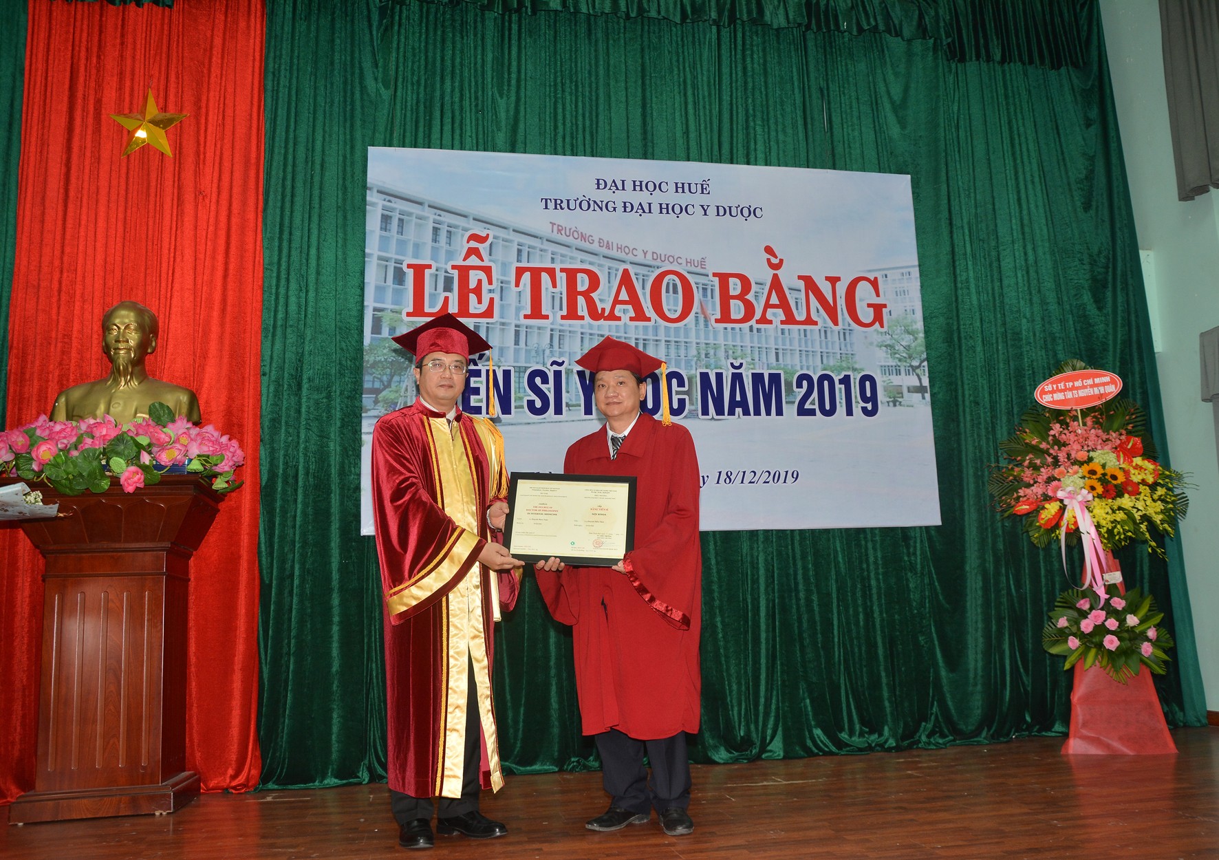 Lễ tốt nghiệp và trao bằng Tiến sĩ y học cho 6 nghiên cứu sinh năm 2019