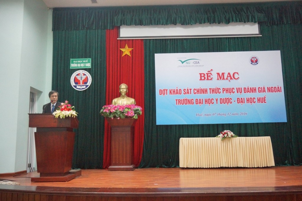 GS.Cao Ngọc Thành, Bí thư Đảng ủy, Hiệu trưởng Trường phát biểu tại lễ bế mạc