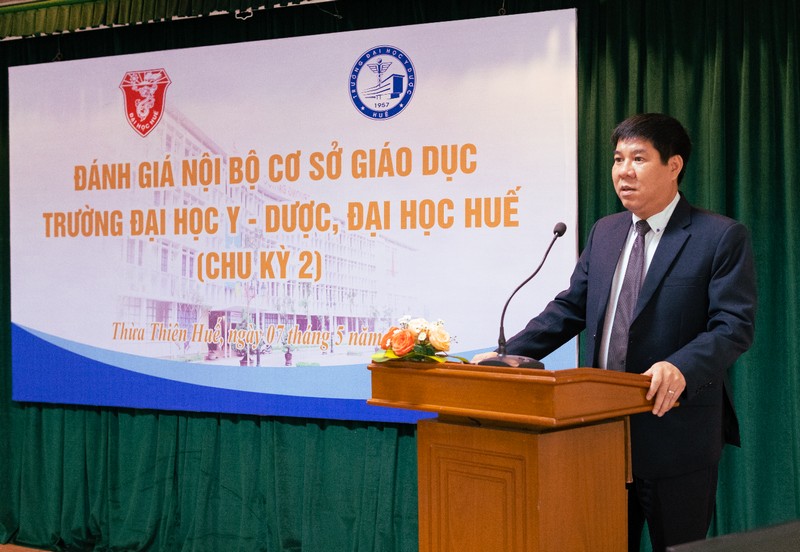 PGS.TS. Huỳnh Văn Chương - Trưởng đoàn Đánh giá nội bộ cấp Đại học Huế